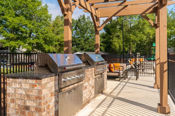 Grilling/picnic areas